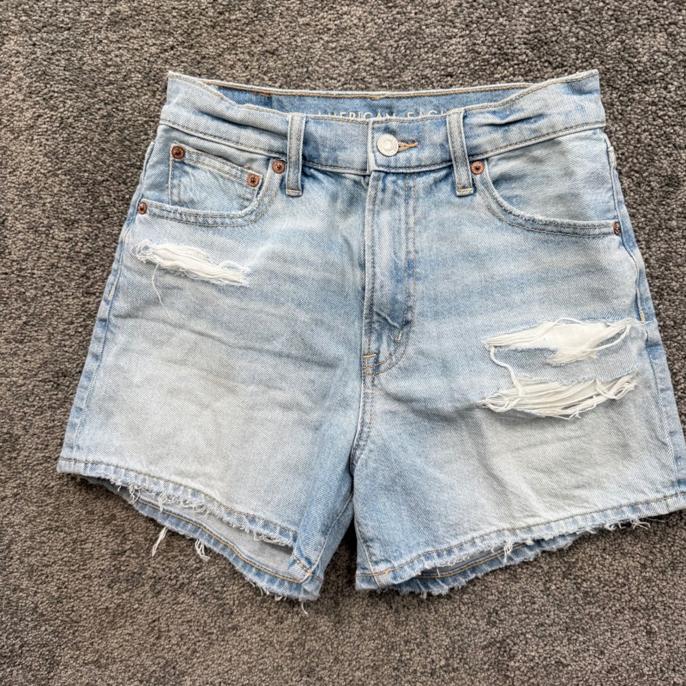 American Eagle Highest Rise 90s Boyfriend Shorts Light Wash Distressed Size 0